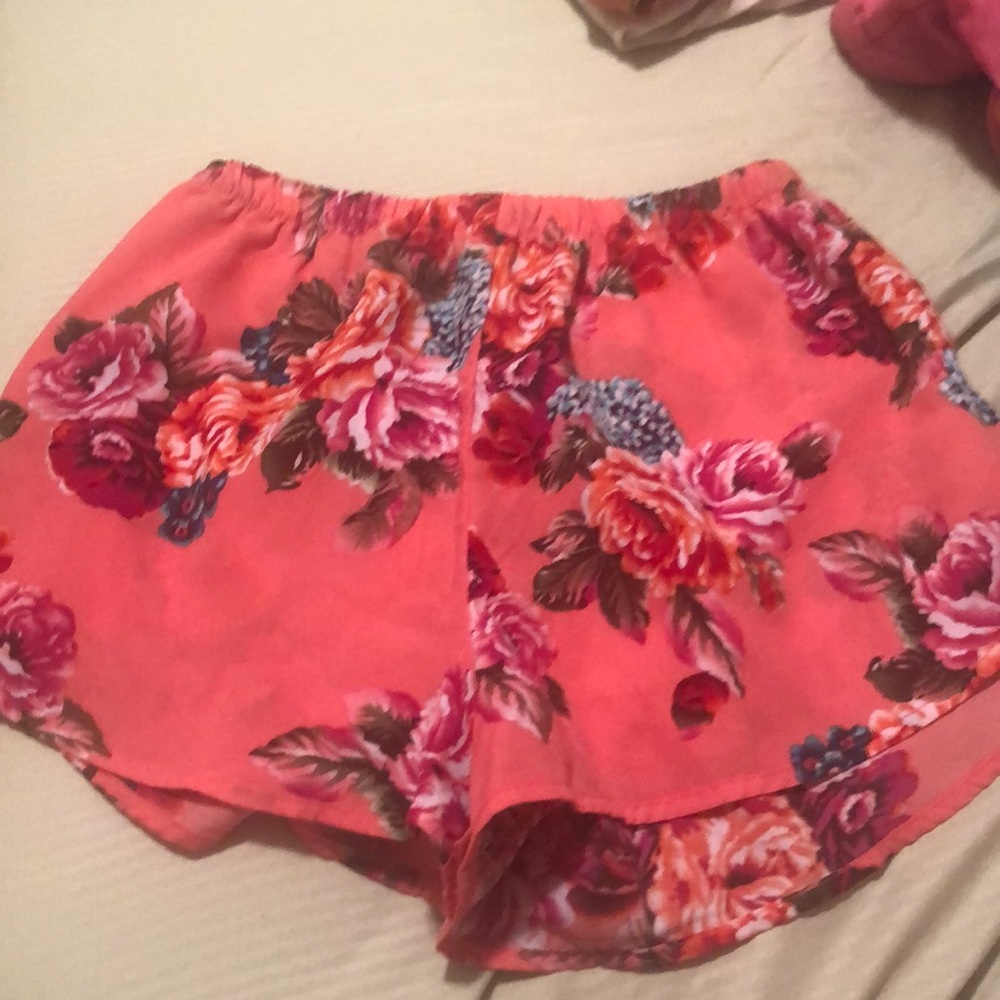 Ambiance Apparel woven hot pink floral shorts!